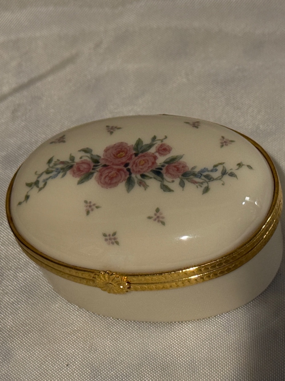 Lenox Cream Porcelain Trinket Box with Pink Rose Floral and Gold Trim